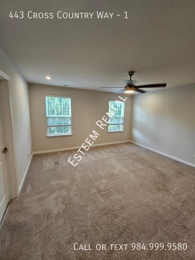Building Photo - 443 Cross Country Way