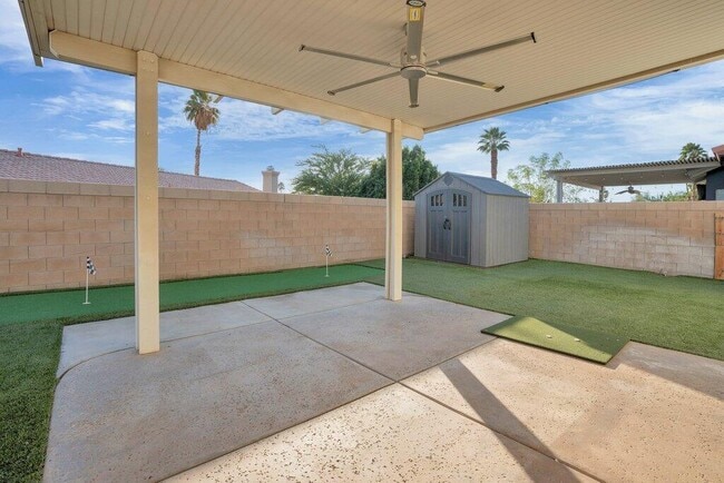 Building Photo - 45180 Debbie Dr