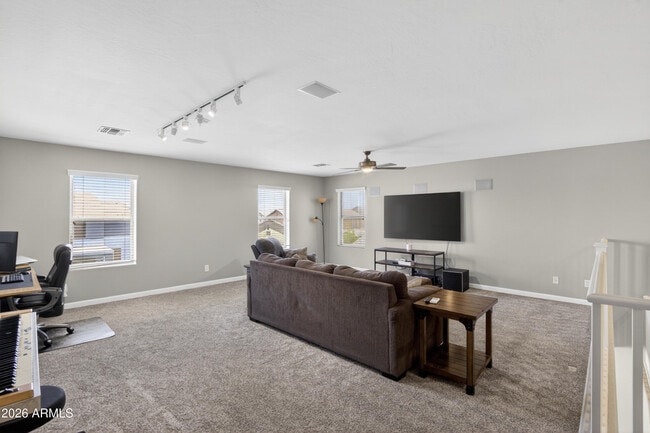 Building Photo - 734 W Desert Seasons Dr