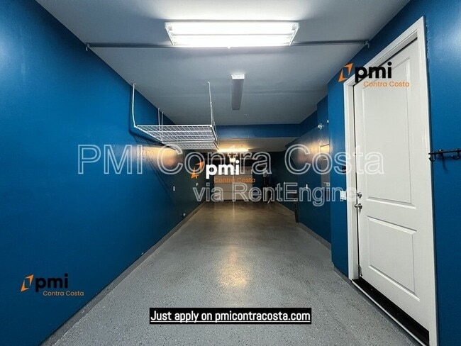 Building Photo - 5217 S Esprit Loop