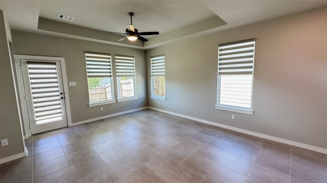 Building Photo - 2805 Bluebonnet Ridge Dr