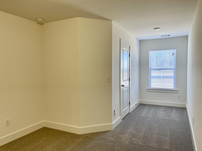 Building Photo - 23 Auburn Crossing Dr