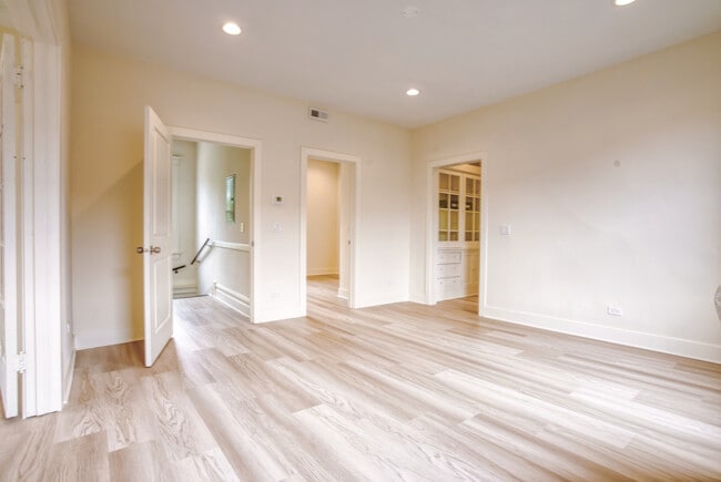 Building Photo - 418 Ridge Rd