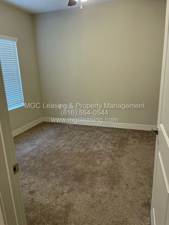 Building Photo - Brighton Crossing apartments: First Floor HCA Apartment with Extra-Large Primary Bath - Enjoy a $...