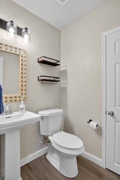 Building Photo - 8412 Widgeon Way