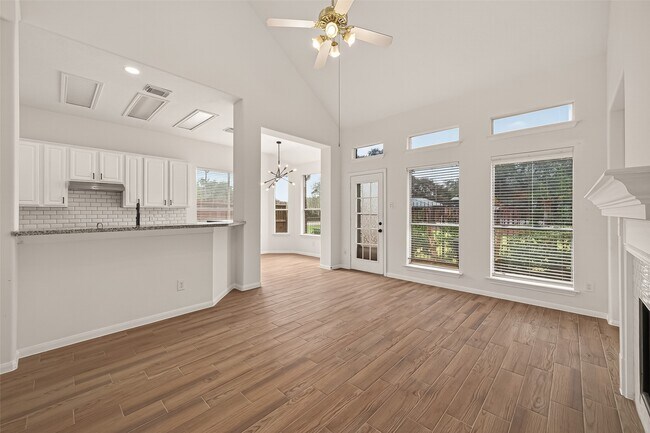 Building Photo - 3206 Shadowfern Ct