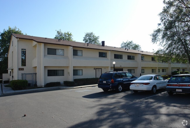 Building Photo - Johnson Gardens Apartments