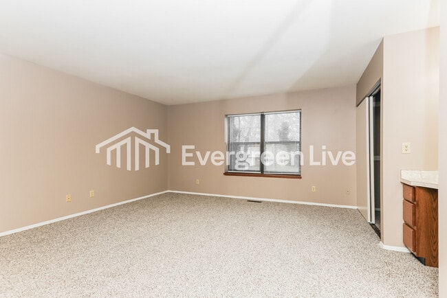 Building Photo - 6554 Shull Rd