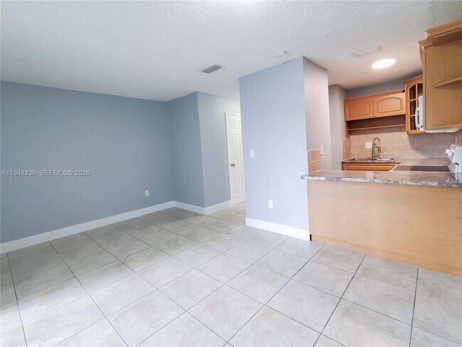 Building Photo - 1519 W 42nd Pl