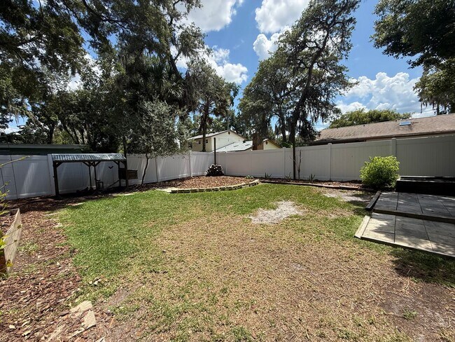 Building Photo - Beautiful Port Orange 4 Bed 2.5 Bath Serene Home Available IMMEDIATELY!