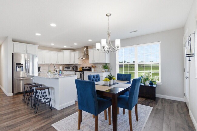 Building Photo - 3805 Flatwater Dr