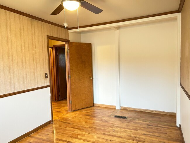 Building Photo - 3820 Jerree St