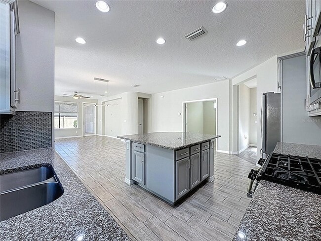 Building Photo - 329 Alcove Dr