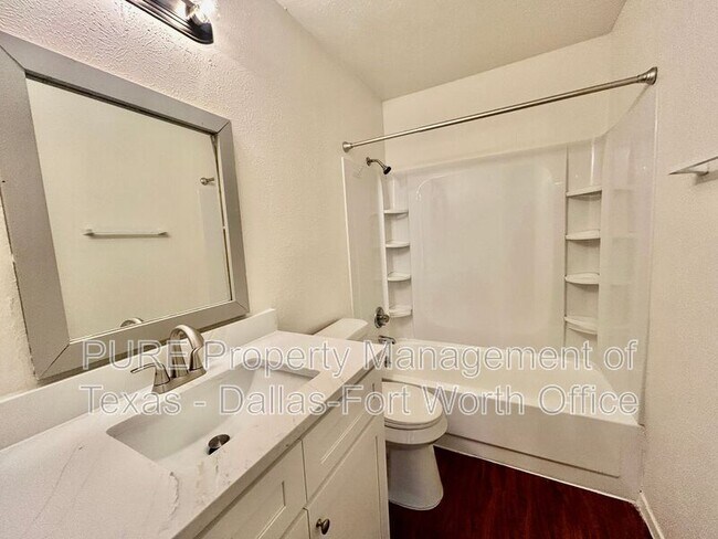 Building Photo - 1410 Birmingham Dr