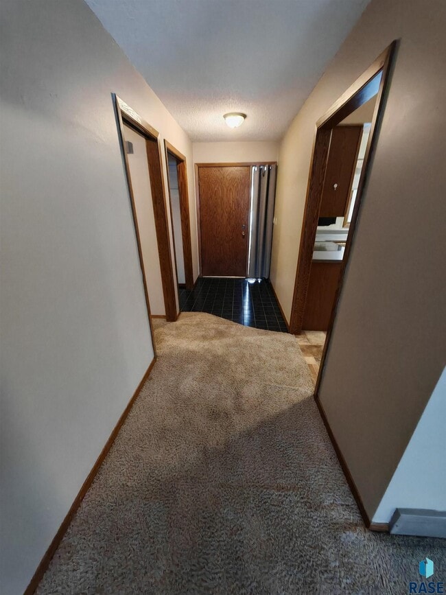 Building Photo - 4108 S Teakwood Ave