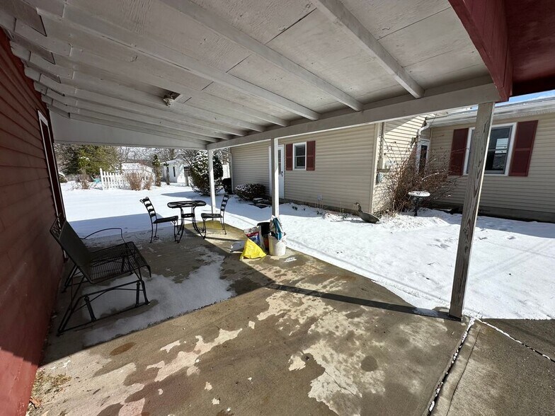 Building Photo - 118 Central Ave