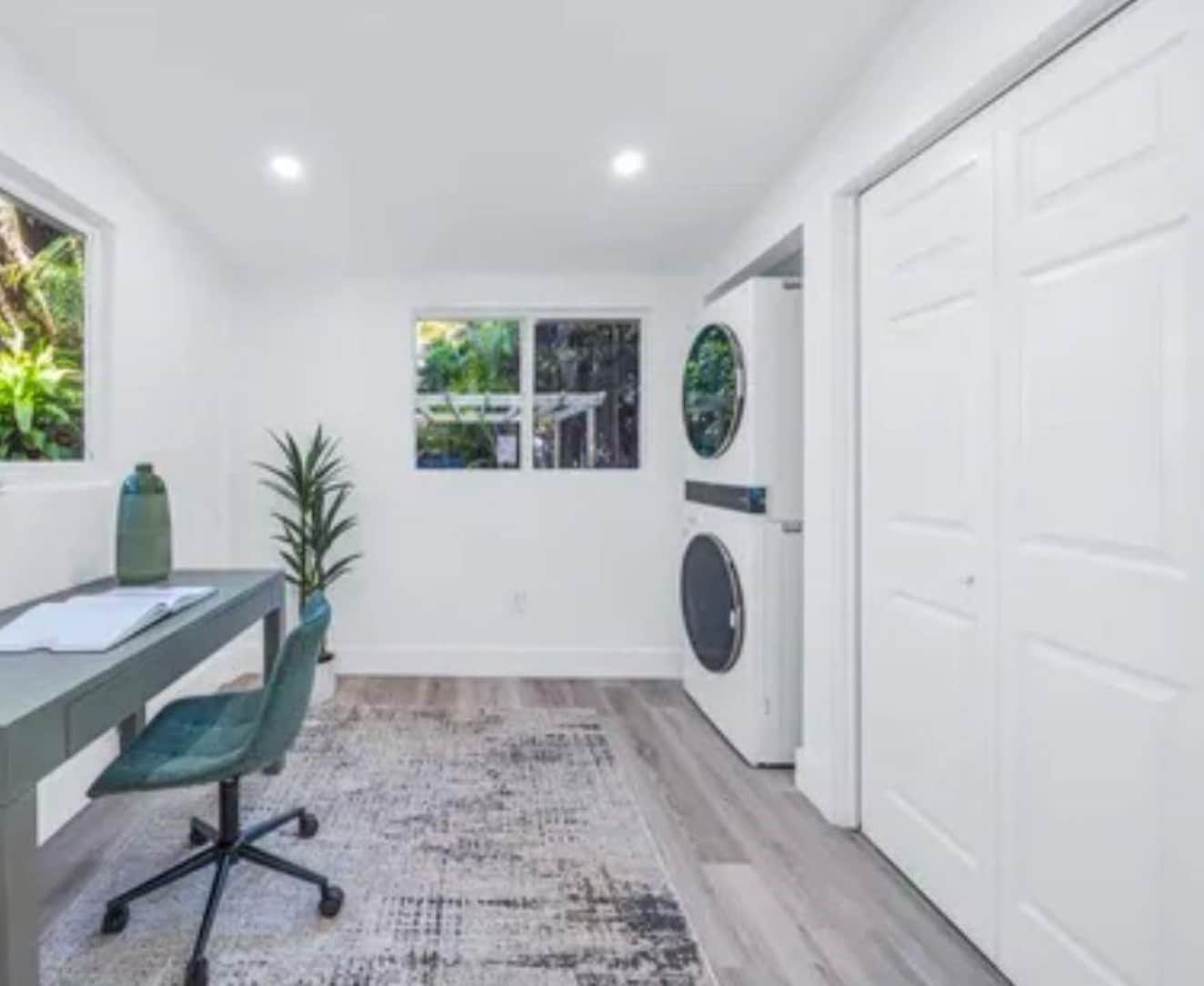 Building Photo - 15 Oviedo Ave