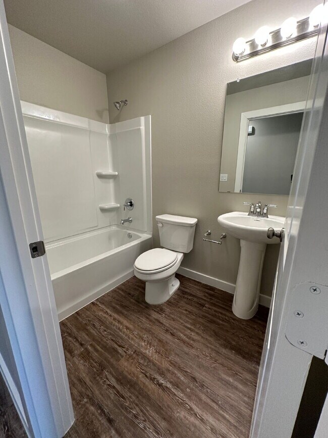 Building Photo - Welcome to this charming home in Cooper ISD!