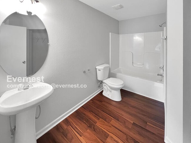 Building Photo - 112 Jesse Layne Dr