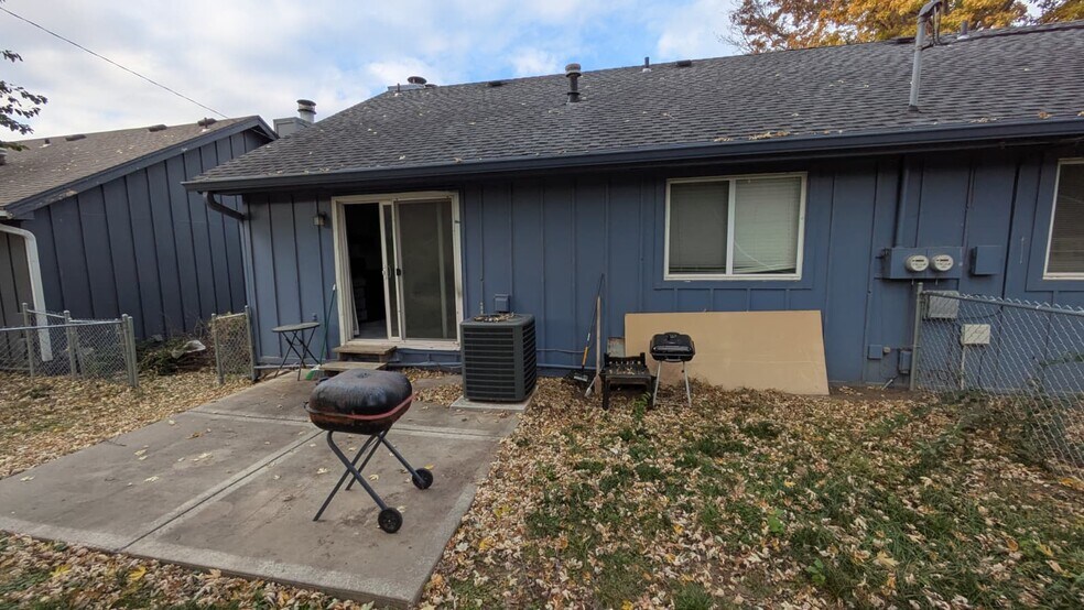 Building Photo - 7209 W 56th Ter