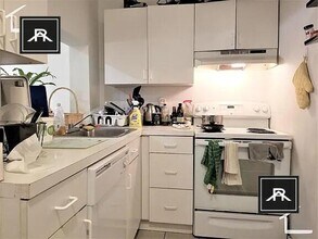 Building Photo - 3 bedroom in Boston MA 02215