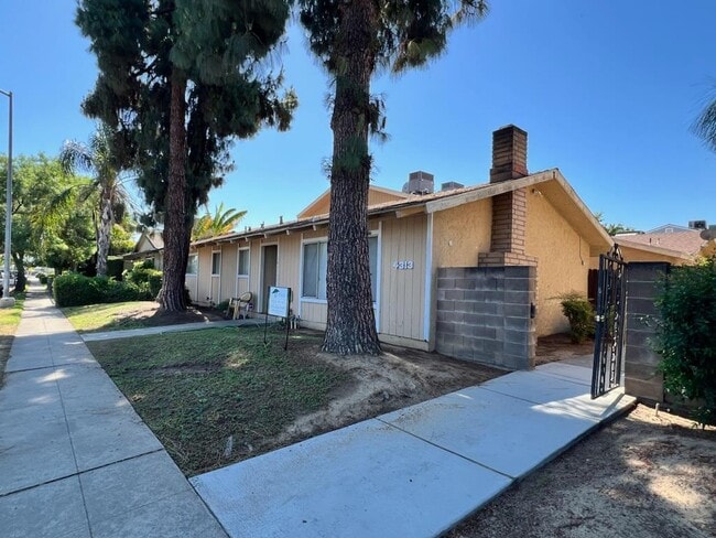 Building Photo - 4313 N Emerson Ave