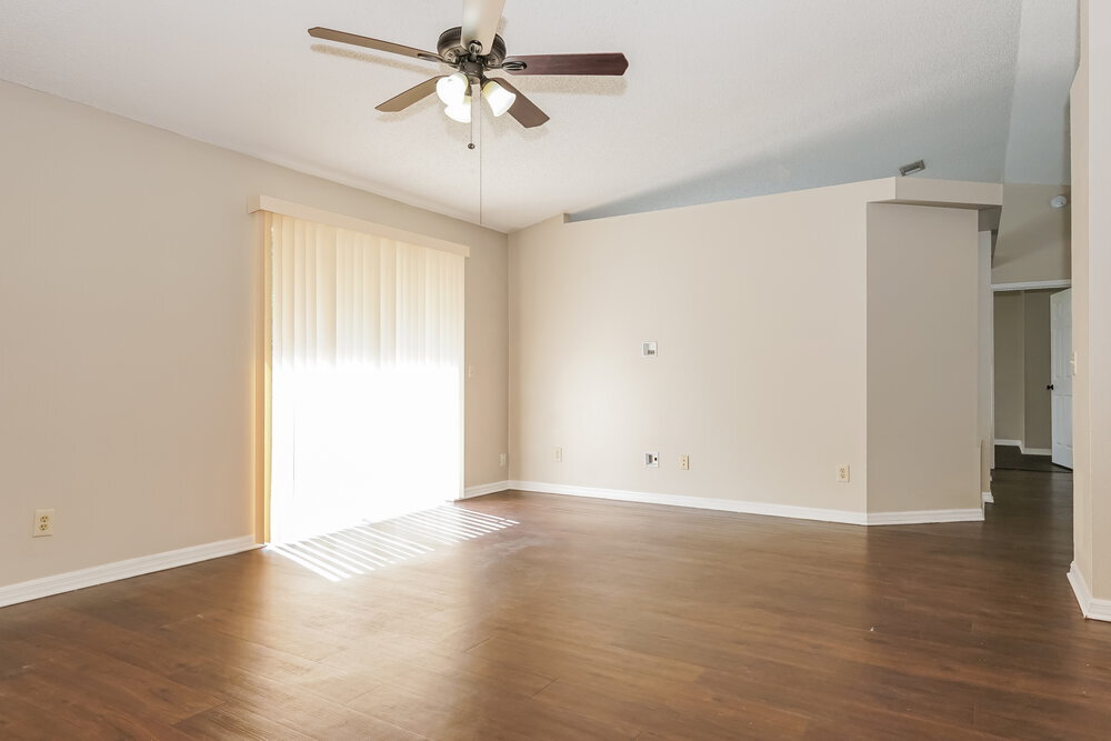 Building Photo - 1561 Ortega Ave