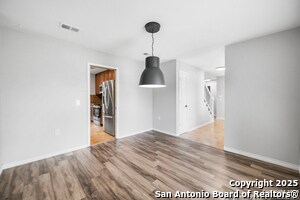 Building Photo - 16219 Bear Run St