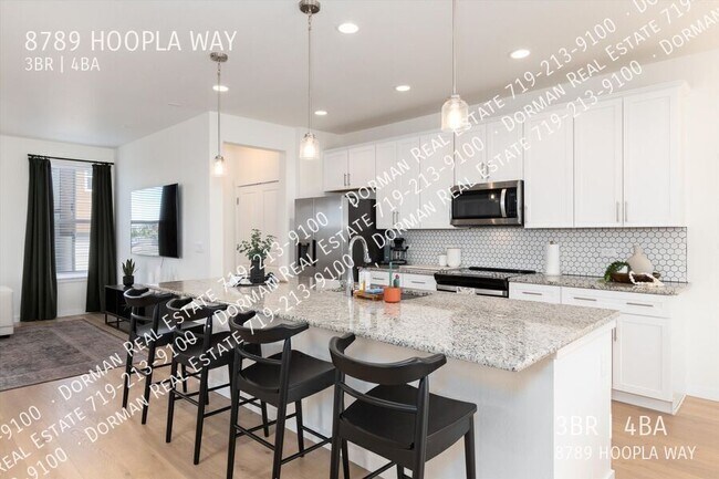 Building Photo - 8789 Hoopla Way