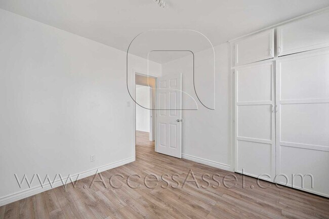 Building Photo - Spacious 3-Bedroom Torrance Home with Private Yard & Modern Interior