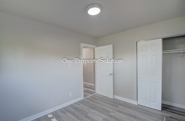 Building Photo - 2144 Wright St