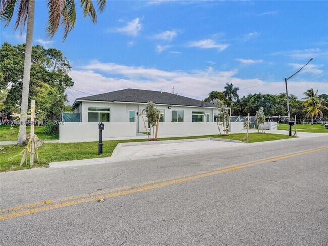 Building Photo - 14519 SW 272nd St