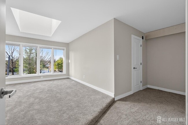 Building Photo - 172 Nathan Dr