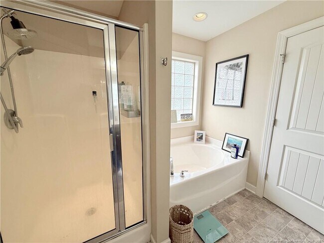 Building Photo - 418 Century Dr