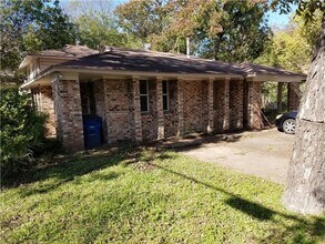 Building Photo - 4500 Avenue D