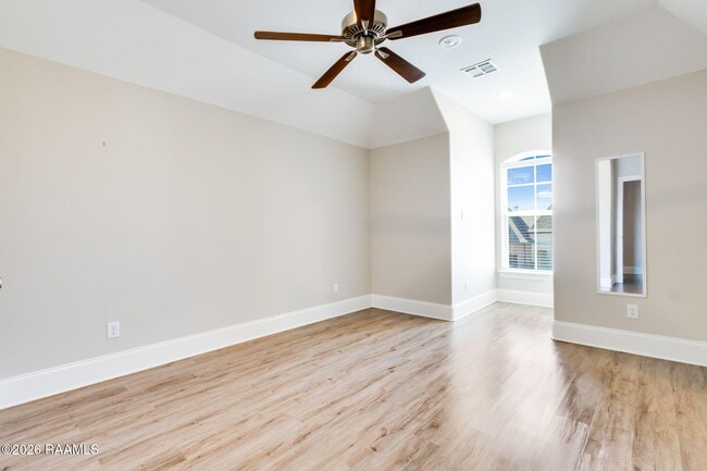 Building Photo - 315 San Marcos Dr