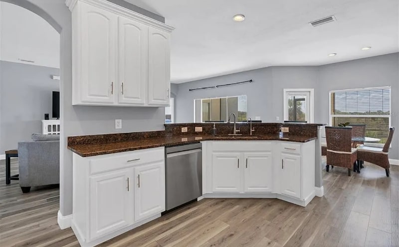 Building Photo - 2760 Suncoast Lakes Blvd