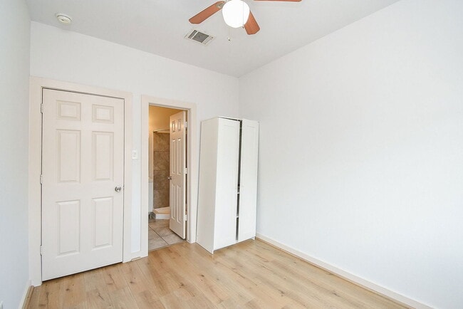 Building Photo - 4106 McKinney St