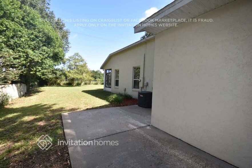 Building Photo - 336 Stanley Bell Dr