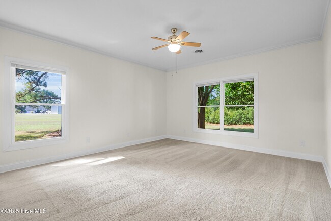 Building Photo - 1216 Barkentine Dr