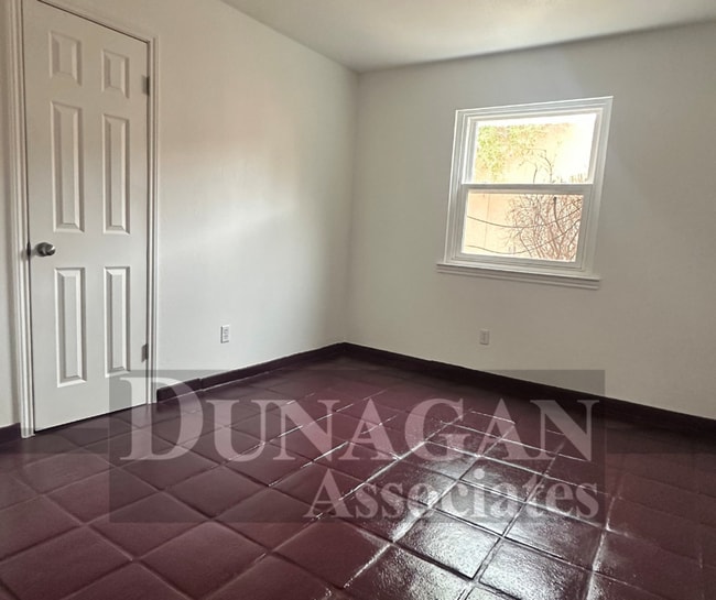 Building Photo - !! PRICE REDUCED!!   Call us today to sche...