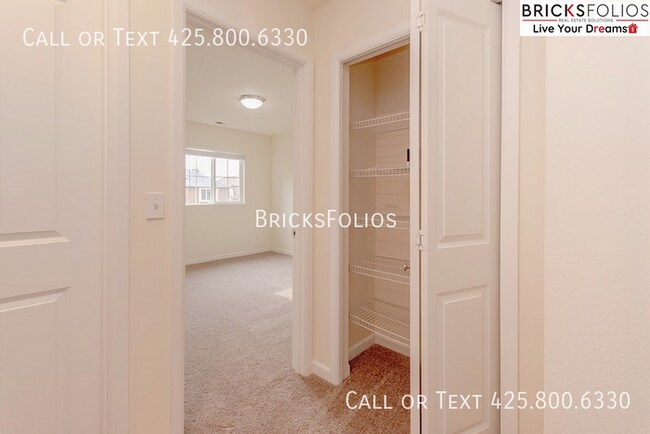 Building Photo - Welcoming Home in the Heart of Bothell's N...