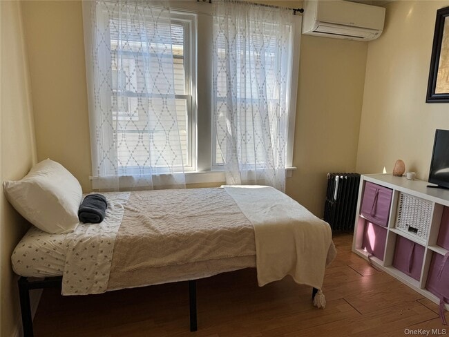 Building Photo - 26 Parkside Dr