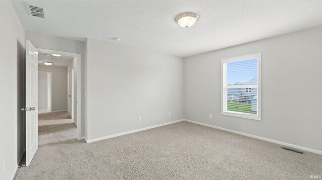 Building Photo - 422 Heyford Ct