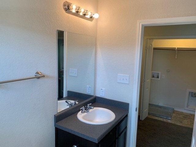 Building Photo - 1302 Garden Dusk