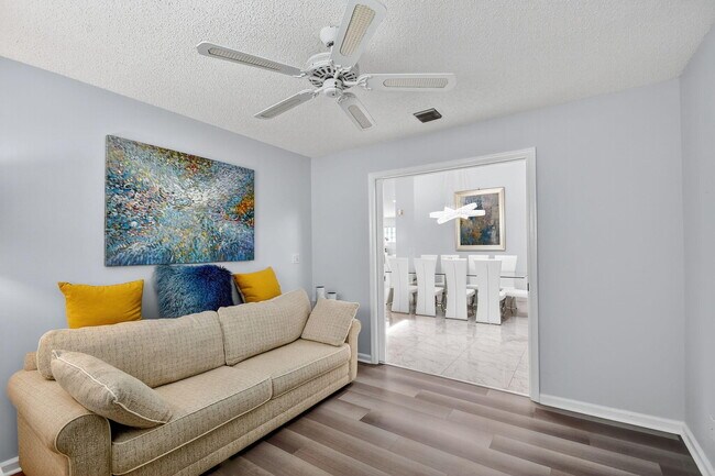 Building Photo - 9601 Harbour Lake Cir