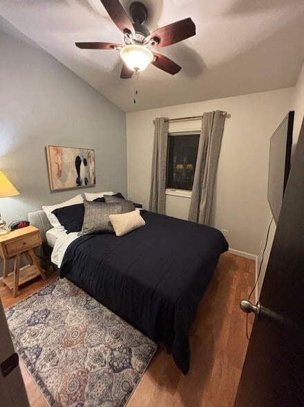 bed has pull out drawers underneath for storage - 105 W Florida Ave