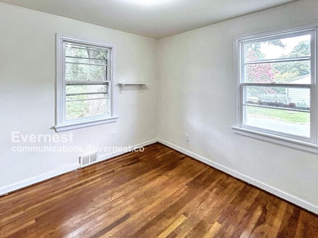 Building Photo - 4800 Cutshaw Ave