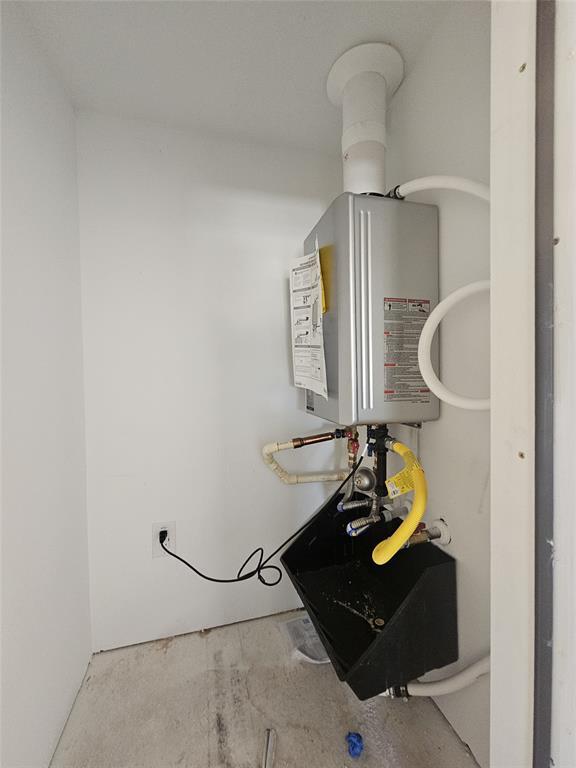 Building Photo - 2304 Blizzard Dr