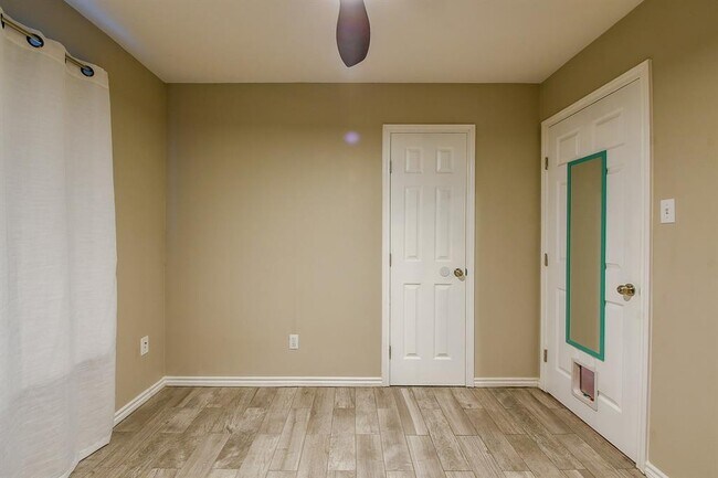 Building Photo - 10506 Sagepark Ln